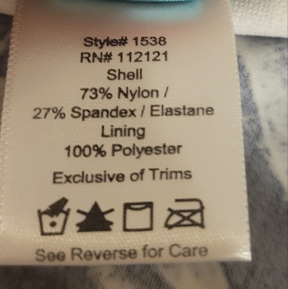 Love Your Assets womens swim top size small - Picture 6 of 6